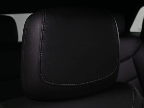Certified 2023 Cadillac XT5 Luxury FWD image 18