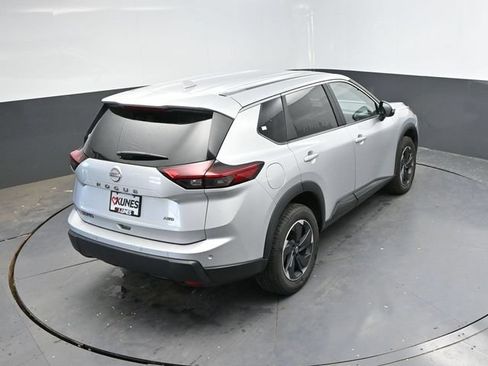 Used 2025 Nissan Rogue SV AWD/4WD image 35