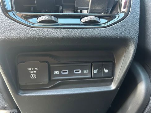 New 2026 Jeep Grand Cherokee Limited w/ Limited Altitude Package AWD/4WD image 25