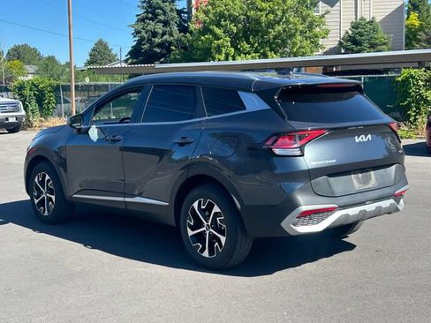 Used 2023 Kia Sportage EX AWD/4WD image 7