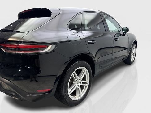 Used 2024 Porsche Macan AWD/4WD image 13