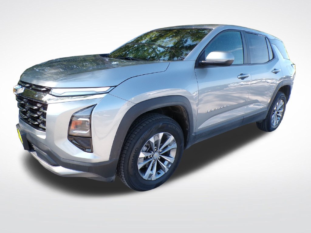Used 2025 Chevrolet Equinox LT AWD/4WD image 2