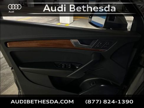 Used 2023 Audi Q5 2.0T Premium w/ Convenience Package image 14