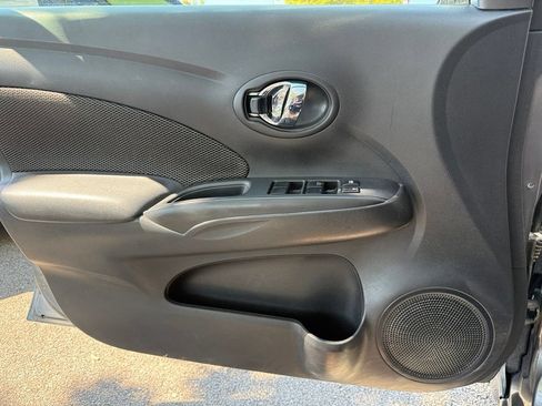 Used 2019 Nissan Versa SV w/ SV Special Edition Package FWD image 10