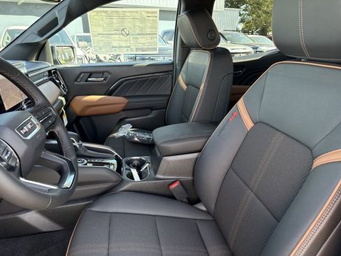 New 2026 GMC Canyon AT4 image 5