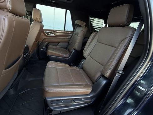 Used 2023 Chevrolet Tahoe High Country AWD/4WD image 29