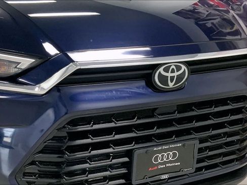 Used 2025 Toyota Grand Highlander AWD image 29