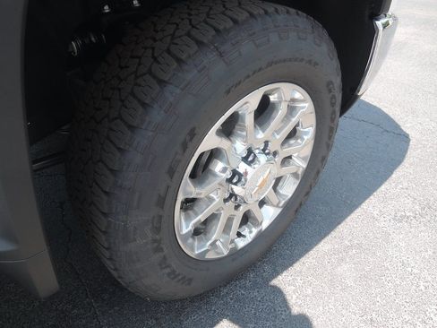 New 2025 Chevrolet Silverado 2500 LTZ w/ LTZ Convenience Package image 42