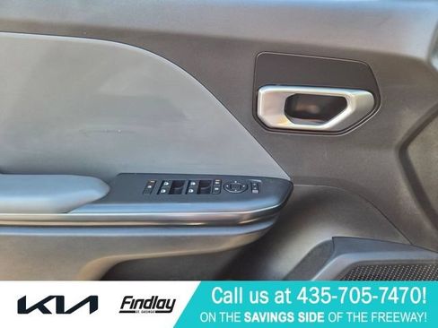 Certified 2025 Kia K4 FWD image 17