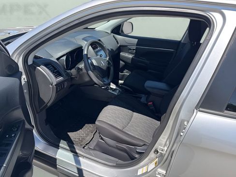 Used 2023 Mitsubishi Outlander Sport ES image 9