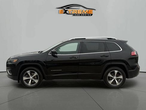 Used 2019 Jeep Cherokee Limited AWD/4WD image 3