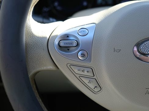 Used 2013 INFINITI FX37 FX37 Sport Utility 4D w/ Premium Pkg image 38