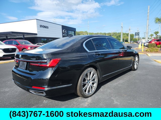Used 2020 BMW 740i w/ Premium Package RWD image 9