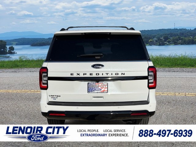 Used 2024 Ford Expedition Limited AWD/4WD image 4