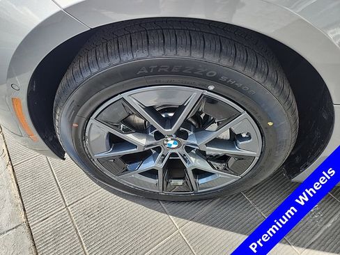 Used 2025 BMW i4 eDrive40 image 6