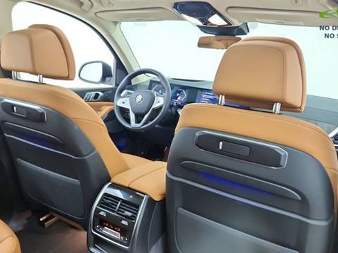 Used 2026 BMW X7 xDrive40i AWD/4WD image 27