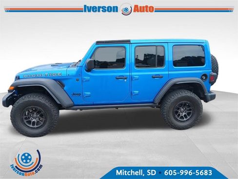 Used 2023 Jeep Wrangler Unlimited Sport AWD/4WD image 3