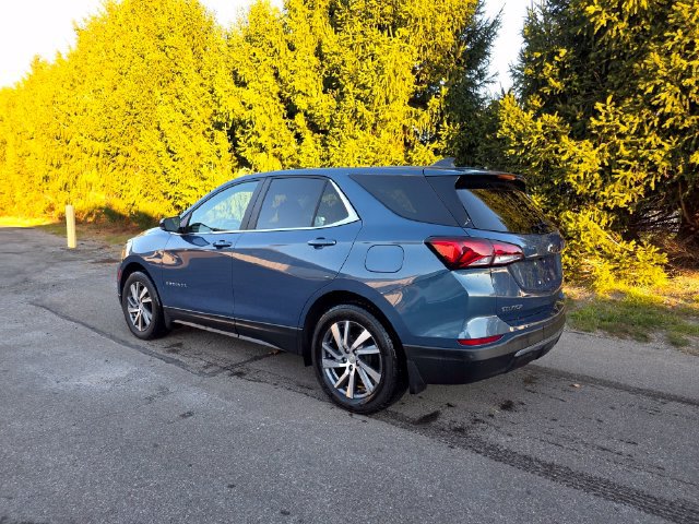 Used 2024 Chevrolet Equinox LT AWD/4WD image 2
