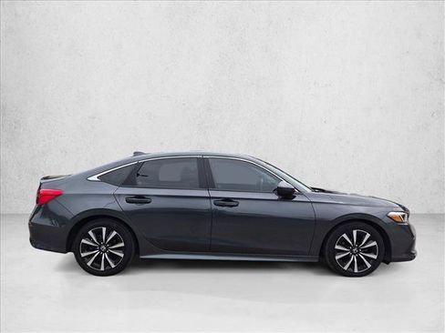 Used 2022 Honda Civic EX image 4