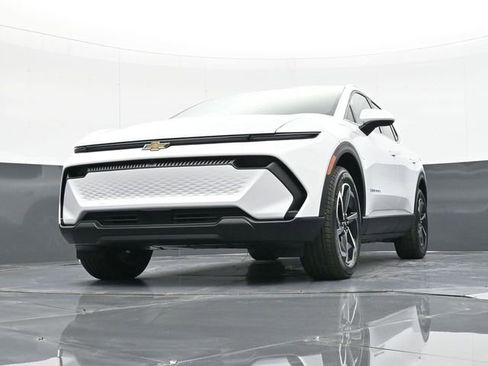 New 2026 Chevrolet Equinox EV LT FWD image 49