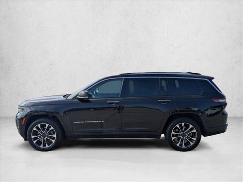 Used 2021 Jeep Grand Cherokee L Overland w/ Advanced Protech Group III AWD/4WD image 9
