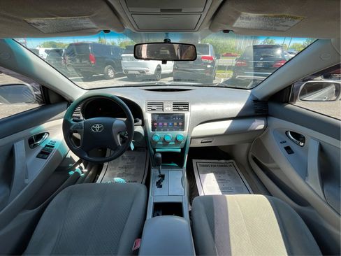 Used 2009 Toyota Camry LE image 28