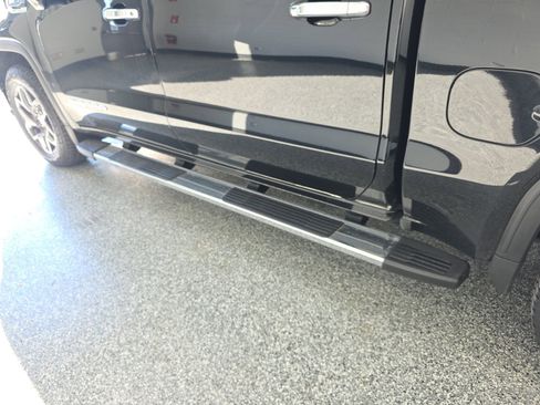 Used 2024 GMC Sierra 1500 SLT w/ SLT Premium Package image 26