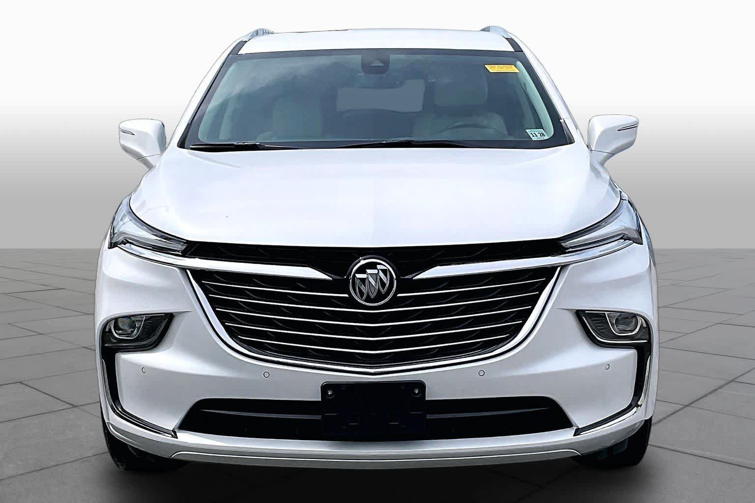 Used 2024 Buick Enclave Essence FWD image 7