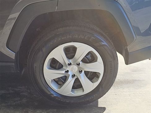 Used 2024 Toyota RAV4 LE image 34