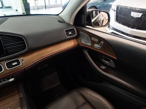 Used 2020 Mercedes-Benz GLE 350 4MATIC w/ 3rd Row Seat Package image 11