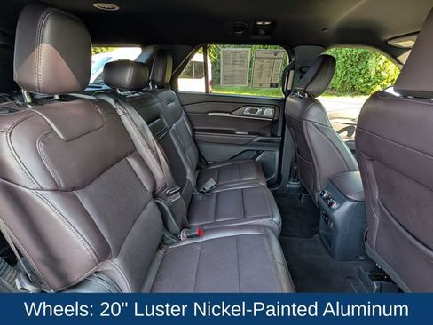 Used 2026 Ford Explorer Platinum AWD/4WD image 35