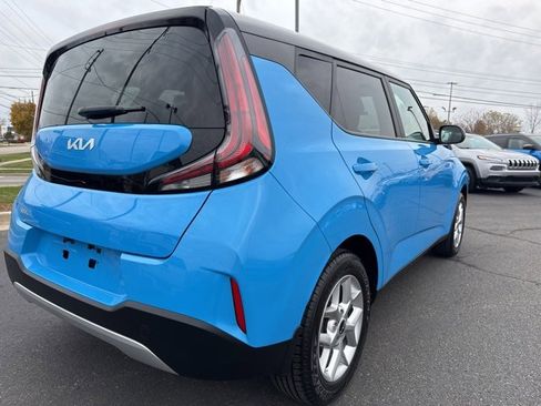 Used 2023 Kia Soul S image 7