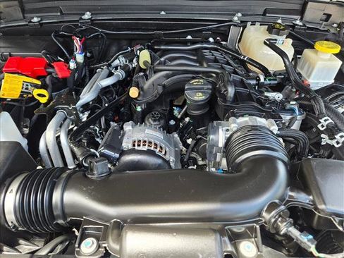 Used 2022 Jeep Gladiator Overland AWD/4WD image 23