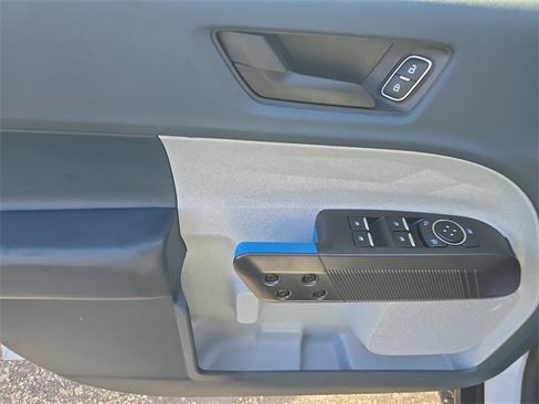 Used 2025 Ford Maverick XLT w/ Equipment Group 302A image 14