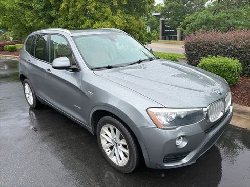 Used 2016 BMW X3 xDrive28i AWD/4WD image 2