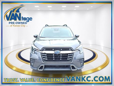Used 2024 Subaru Ascent Touring AWD/4WD image 2