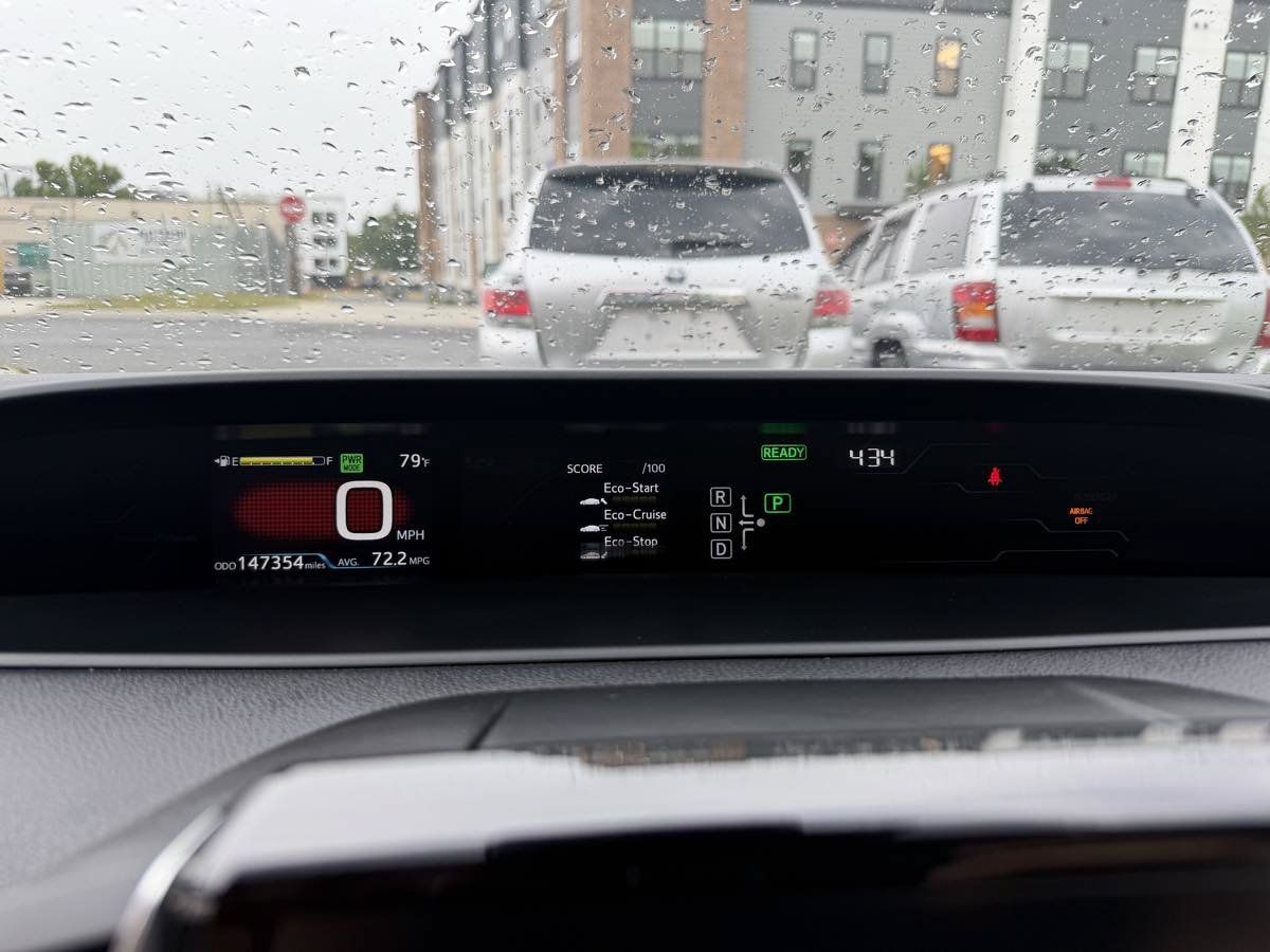Used 2017 Toyota Prius Prime Premium FWD image 17
