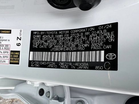 Certified 2024 Toyota Corolla SE w/ SE Package FWD image 42