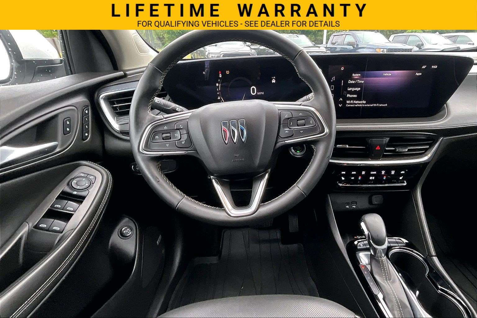 Used 2025 Buick Encore GX Avenir w/ Avenir Technology Package FWD image 5