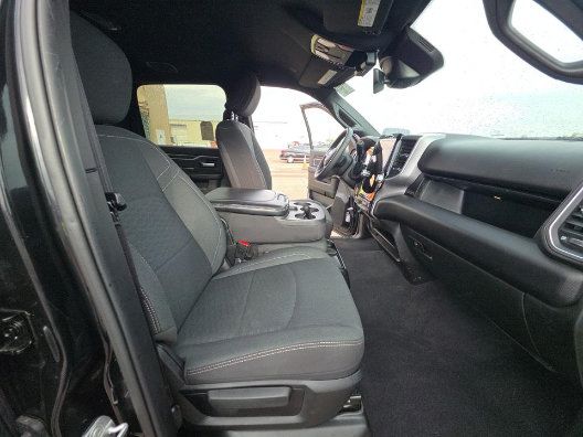 Used 2025 RAM 2500 Big Horn AWD/4WD image 3