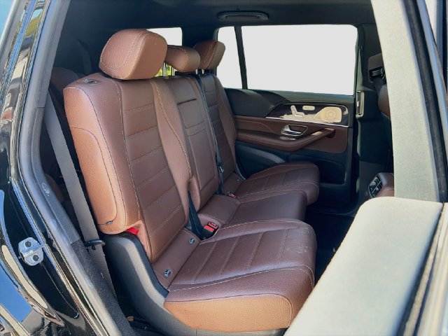 Used 2024 Mercedes-Benz GLS 450 4MATIC image 23