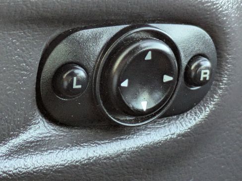 Used 2001 Plymouth Prowler image 19