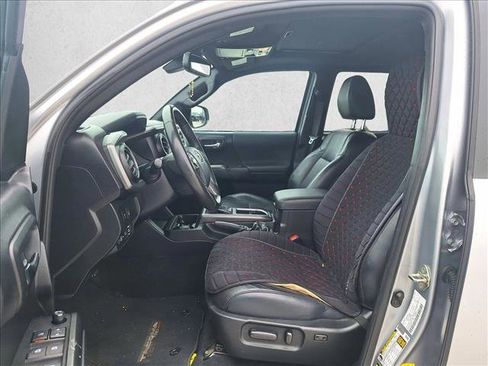 Used 2020 Toyota Tacoma TRD Sport w/ TRD Premium Sport Package image 11