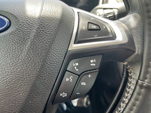 Used 2019 Ford Fusion SE w/ Equipment Group 151A FWD image 17