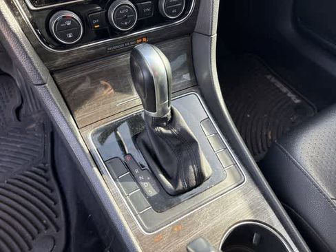 Used 2016 Volkswagen Passat 1.8T SE w/ Lighting Package (P06) image 18