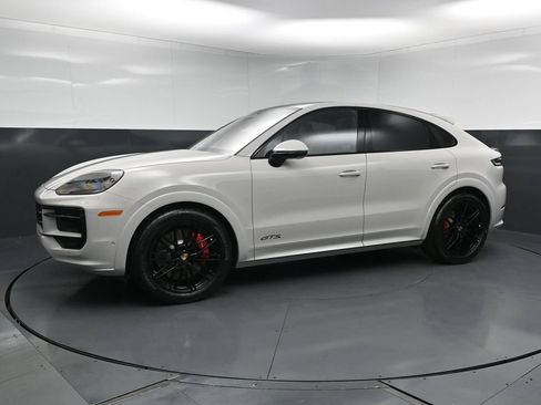 New 2026 Porsche Cayenne GTS AWD/4WD image 1