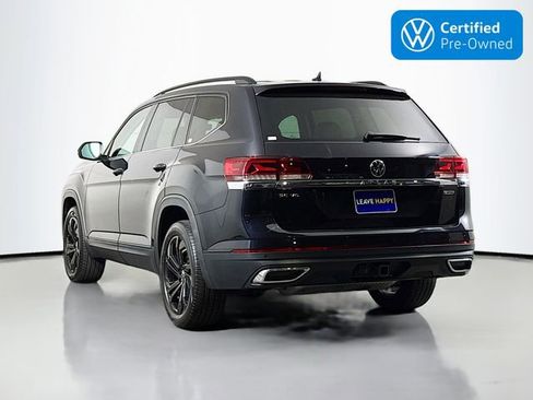 Certified 2022 Volkswagen Atlas SE w/ Black Wheel Package AWD/4WD image 5
