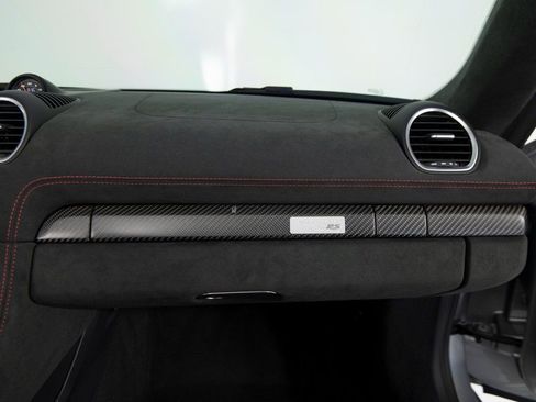 Certified 2025 Porsche 718 Boxster Spyder RS image 34