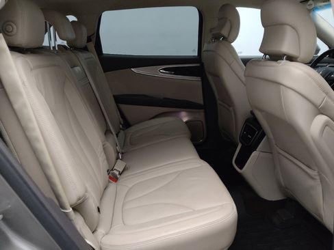 Used 2016 Lincoln MKX Reserve w/ Technology Package image 19