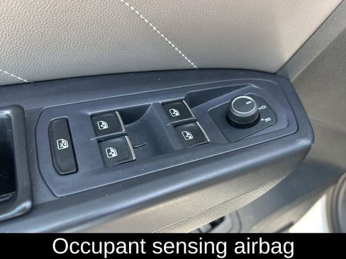 Used 2021 Volkswagen Atlas SE image 13